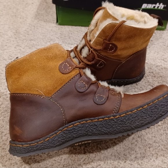 Earth Igloo Leather Sandstone Eclipse Lace Up with box Women's Size 7.5B - Picture 4 of 11